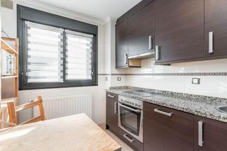 Piso en alquiler en Contrueces en Gijón