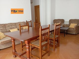 Piso en alquiler en Valdepeñas