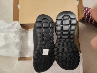 Zapatillas Skechers Talla 37.5 Negras