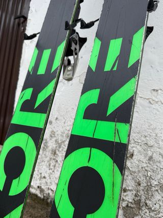 Esquís Travesía Head Kore 105 180cm