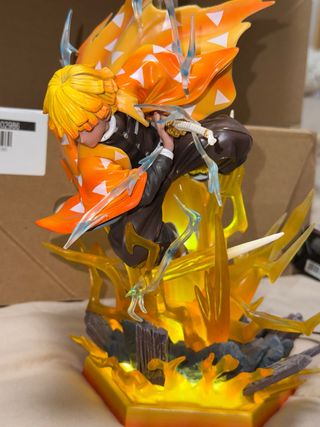 Figura Zenitsu Agatsuma