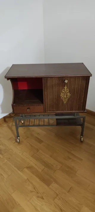 Mueblebar, Mueble auxiliar antiguo madera y metal