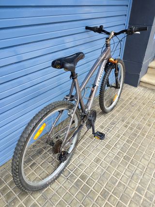 Bicicleta B'Twin 5.1 26 Pulgadas 21 Velocidad