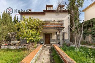 Chalet en venta en Cájar