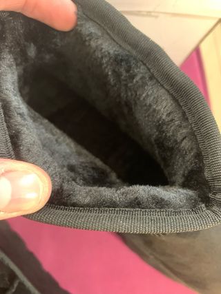 Stivaletti neri con pelo stile ugg