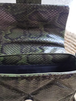 Bolso pequeño verde estampado