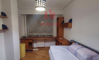 Piso en alquiler en Residencia en Ourense