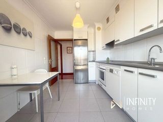 Piso en alquiler en Atxuri en Bilbao