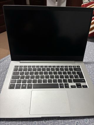 Ordenador Portátil Plata y Negro