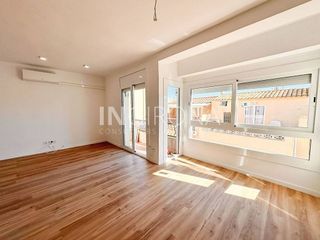 Ático en alquiler en Escala, L´