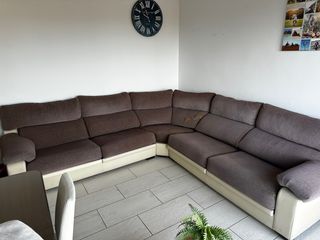 Sofá esquinero tela y polipiel