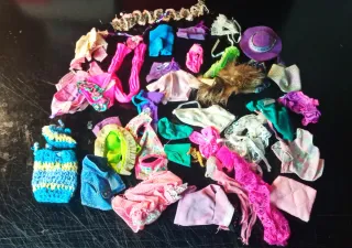 Lotto vestiti Barbie