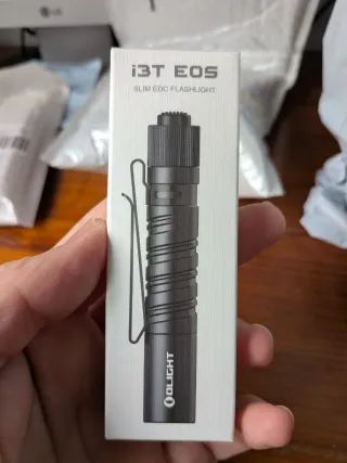 Olight i3T EOS Linterna Slim EDC