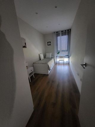 Piso en alquiler en Poniente-Norte - Miralbaida - Parque Azahara en Córdoba