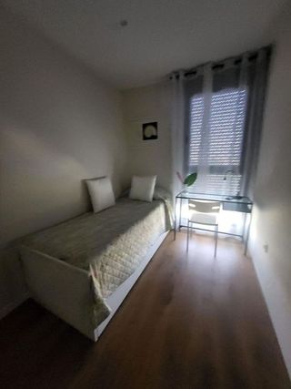 Piso en alquiler en Poniente-Norte - Miralbaida - Parque Azahara en Córdoba