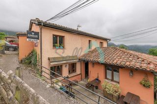 Chalet en venta en Sobrescobio