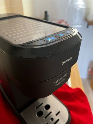 Cafetera Cecotec Cafelizzia