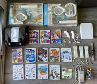 Consola Wii con juegos y accesorios