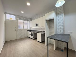 Piso en alquiler en Zofio en Madrid