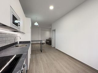 Piso en alquiler en Zofio en Madrid