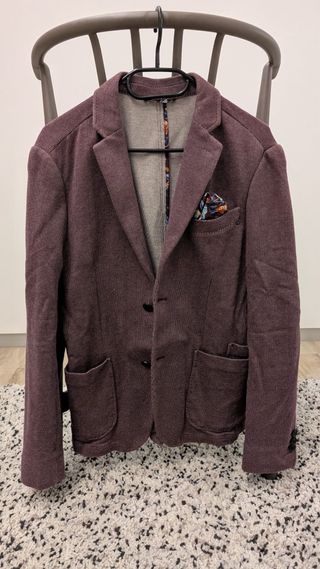 Americana morada con estampado interior