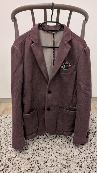 Americana morada con estampado interior