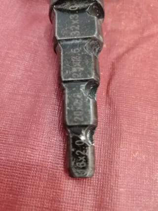 Escariador multicapa