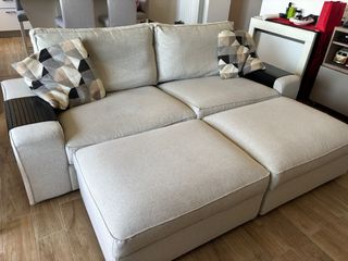 Divano 3 posti Ikea Kivik + 2 pouf