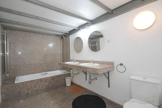 Dúplex en alquiler en Valdeacederas en Madrid