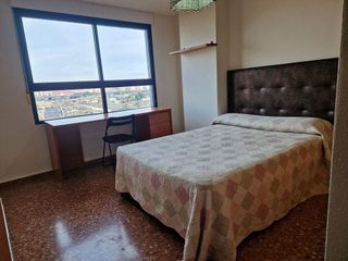 Piso en alquiler en Camí Real en Valencia