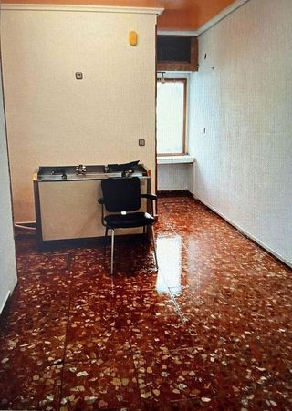 Local comercial en alquiler en León en Sevilla