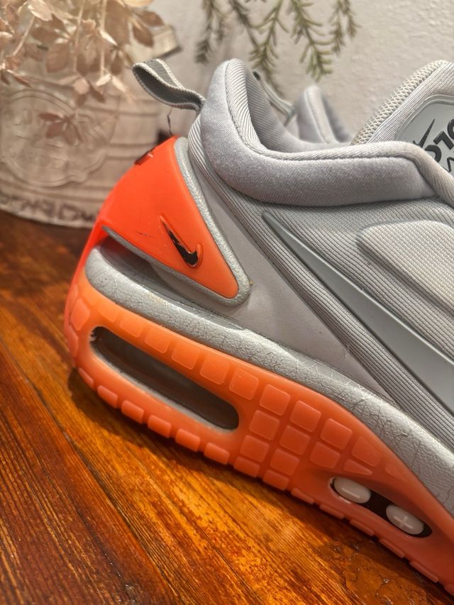 Nike Air Max Adapt Auto Gris Naranja