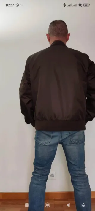 Chaqueta Bomber Guess Marrón Talla M