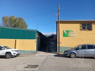Nave industrial en venta en Cobeña