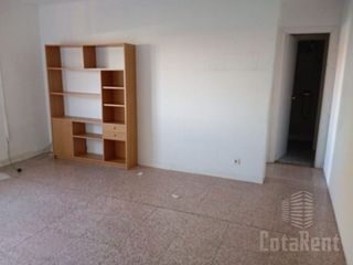 Nave industrial en venta en Cobeña