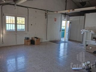 Nave industrial en venta en Cobeña