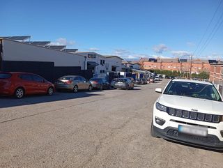 Nave industrial en venta en Cobeña