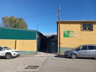 Nave industrial en venta en Cobeña