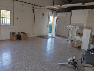 Nave industrial en venta en Cobeña