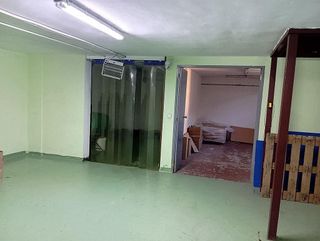 Nave industrial en venta en Cobeña