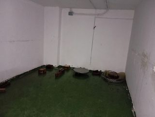 Nave industrial en venta en Cobeña