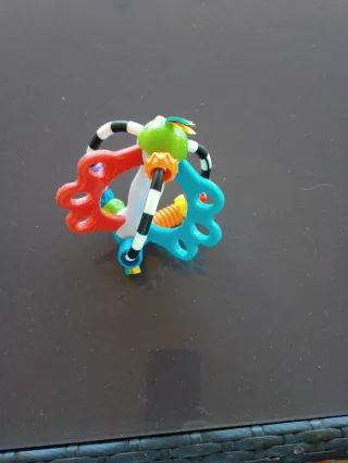 Sonajero para bebé multicolor