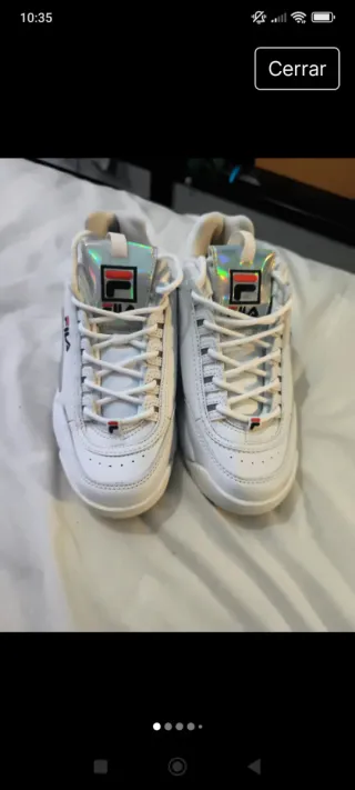 Zapatillas Fila Plataforma Blancas y Plateadas