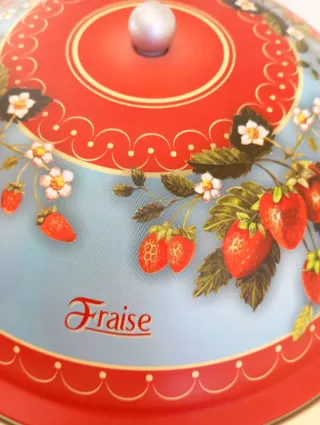 Scatola alluminio tonda vintage decorata fragole