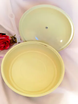 Scatola alluminio tonda vintage decorata fragole