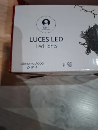 Dos cajas. Luces LED Item 100uds Exterior/Outdoor