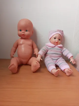 2 Muñecos Bebé por 4€