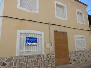 Chalet en venta en Ceutí