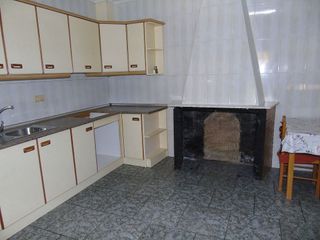 Chalet en venta en Ceutí