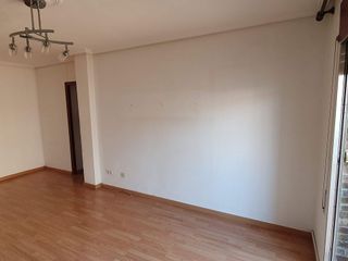 Piso en alquiler en La Paz en Zaragoza